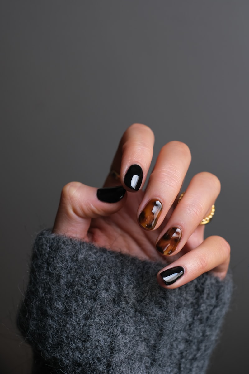 Lumière Nails